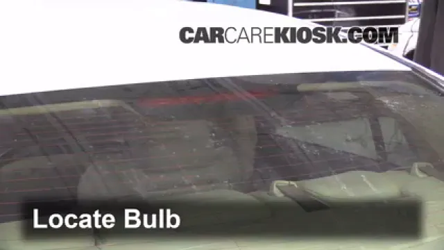 2012 Acura TL 3.5L V6 Éclairage Feu de freinage central (remplacer l'ampoule)